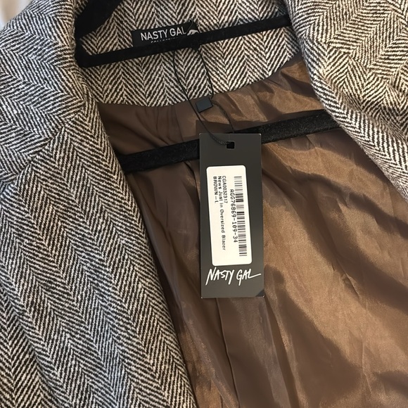 Nasty Gal Brown Oversized Blazer - Picture 8 of 9